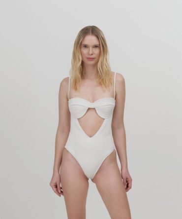 BAO IVORY ONEPIECE