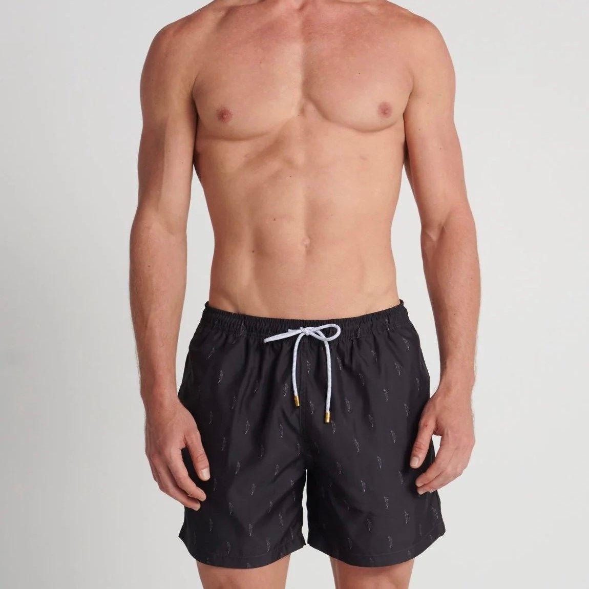 Short black áncora