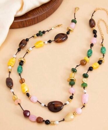Collar en tonos tierra