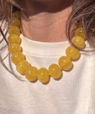 Collar amarillo