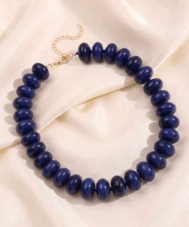 Collar azul marino